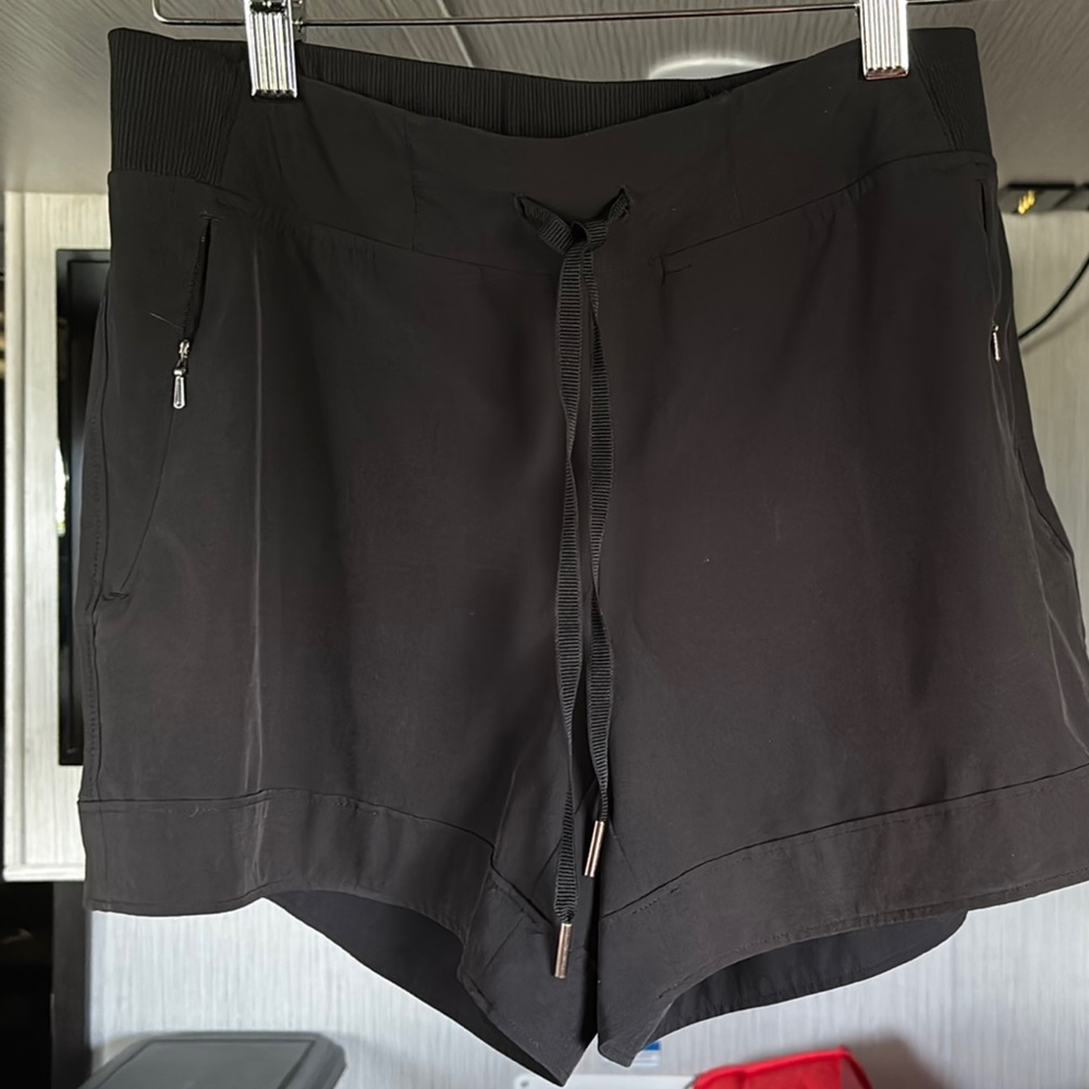 CALIA by Carrie Underwood Black Athletic Shorts